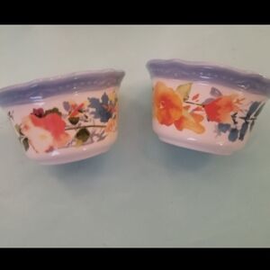 TWO Pioneer Woman Willow Ramekins 4in Stoneware HTF DCd